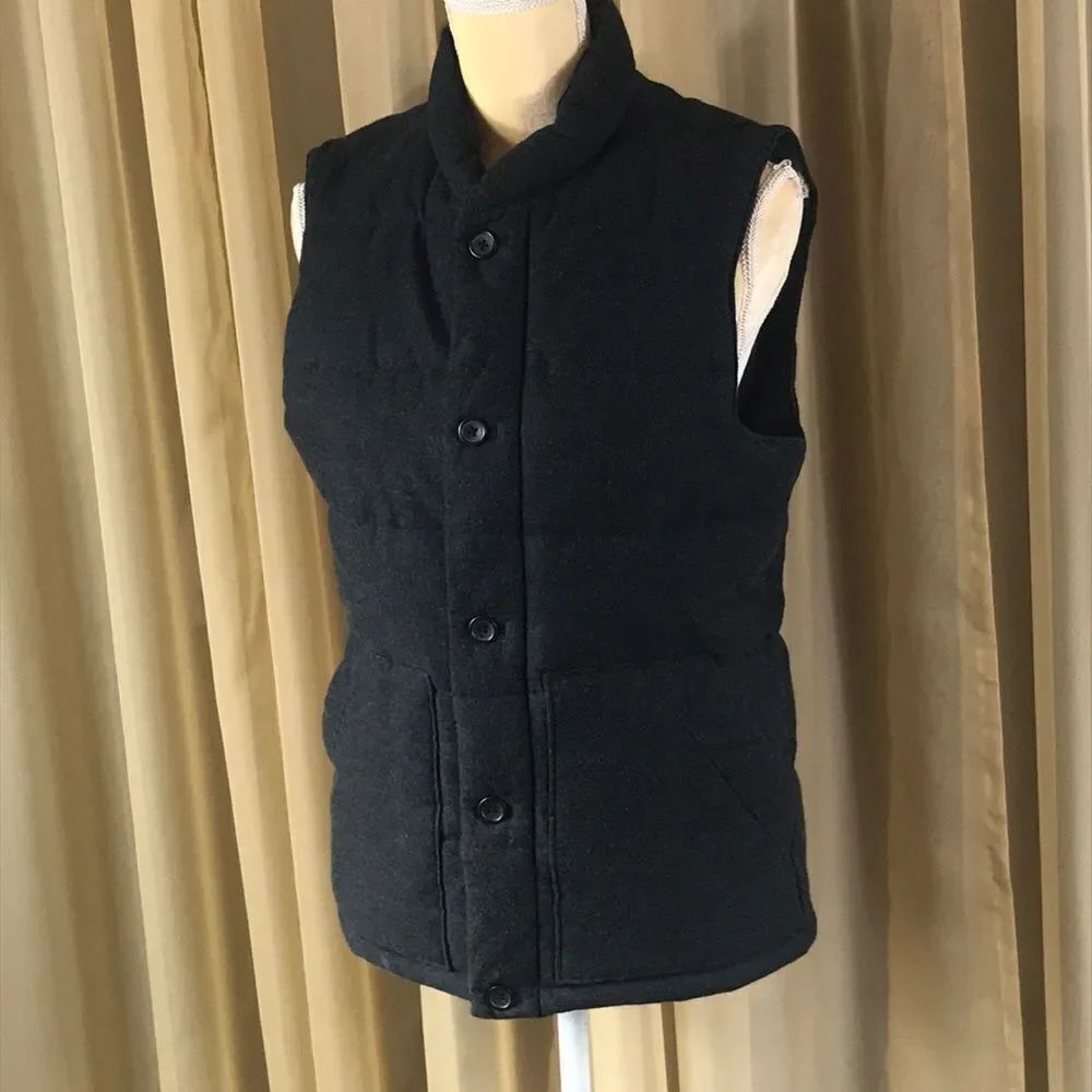 BANDA REPUBLIC MEN VEST SIZE S